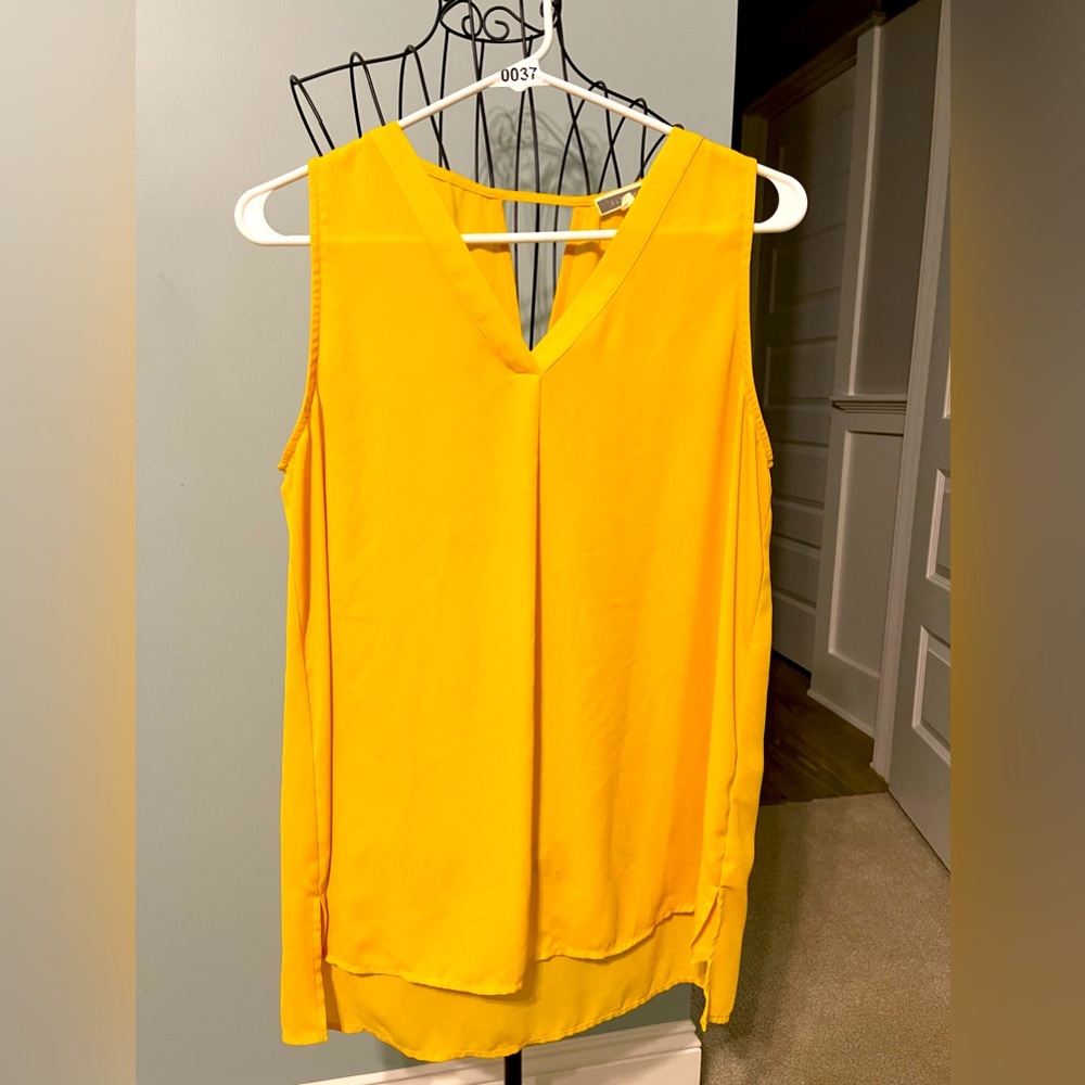 💛Bright Yellow Sleeveless Top💛 Size M